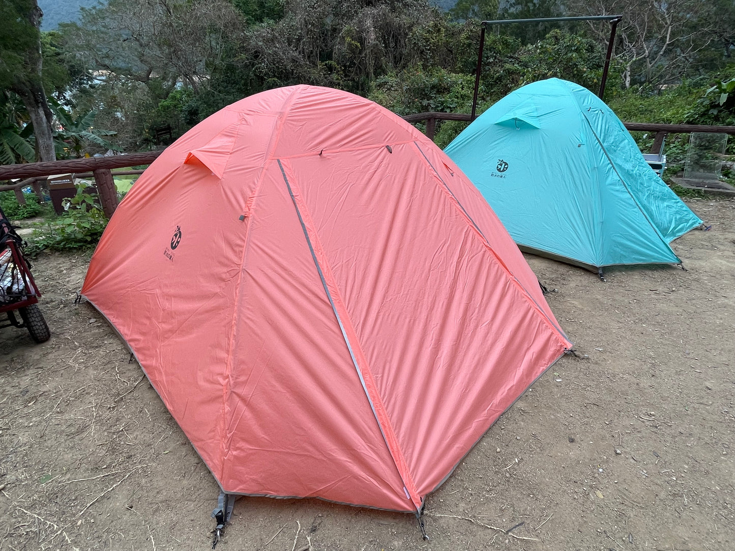 Waterproof upright camping tent for 3-4 people ultra-light Mongolia